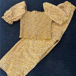 Japna girls Mustard Yellow Floral Smocked Top & Pant Set size 7